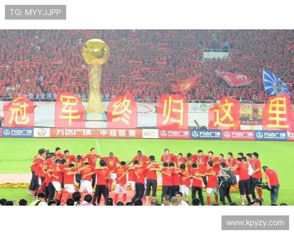 以冠军为中心探讨体育竞技的荣耀背后与成功秘诀的深度分析