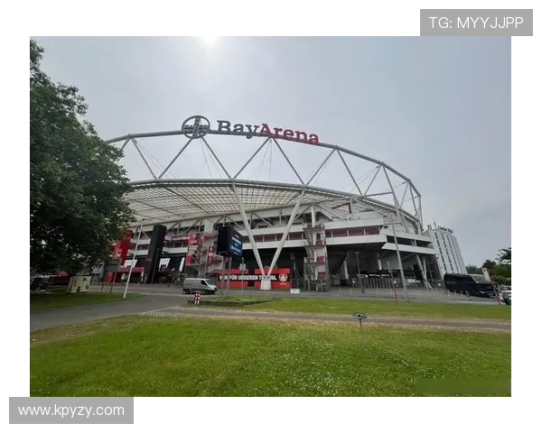 拜耳勒沃库森崛起之路解析从平凡球队到德甲冠军的辉煌历程