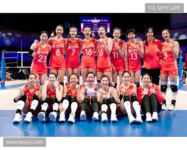 中国女排连胜晋级总决赛展现顽强拼搏精神点燃全国体育热情