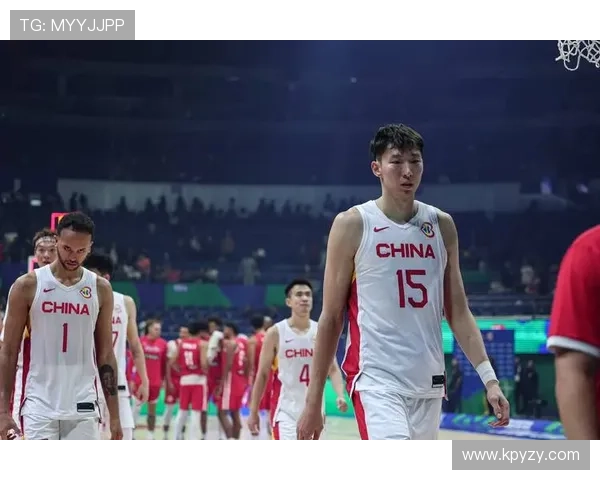 中国男篮迎战世界强队冲击奥运名额 球员状态回升备战紧张 中国男篮迎战世界强队冲击奥运名额 球员状态回升备战紧张