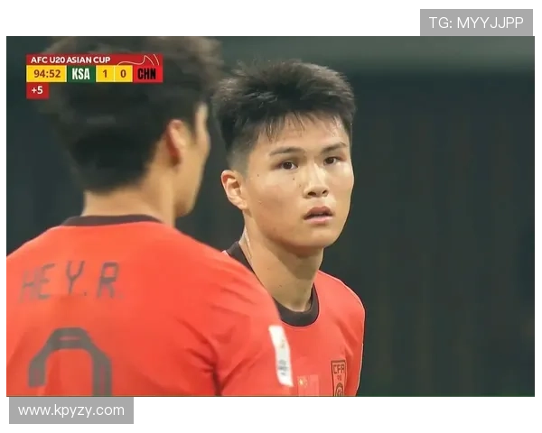 国足鏖战九十分钟逆转取胜掀起全国球迷激情狂欢热潮 国足鏖战九十分钟逆转取胜掀起全国球迷激情狂欢热潮