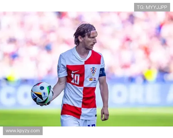 欧洲豪门鏖战再起新星闪耀绿茵场世界杯预选赛掀起进球狂潮