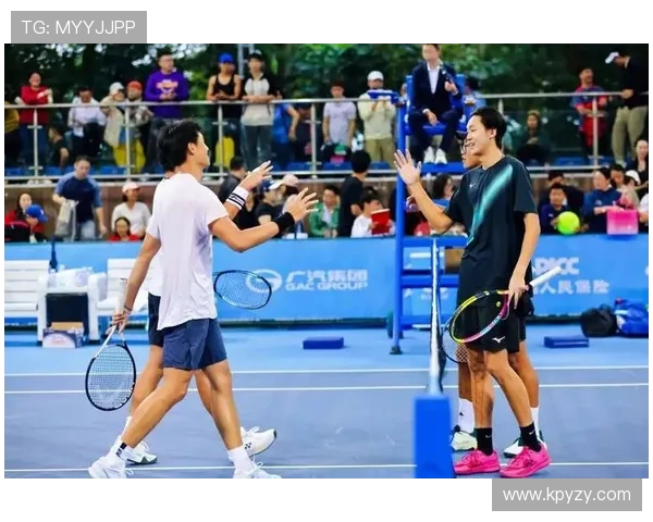 全球网球明星汇聚上海赛场 激烈对决引爆赛事高潮