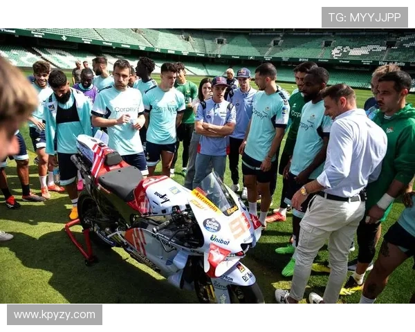 MotoGP赛季焦点转移车手转会与技术革新引发围场新格局