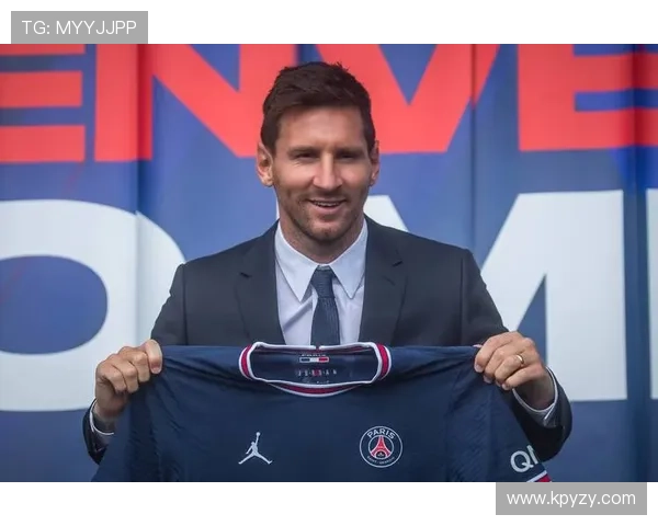 梅西告别巴萨八年荣耀时光 转会至巴黎圣日耳曼正式签约