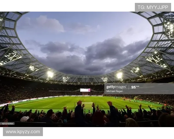 莱切俱乐部百年沉浮与意甲赛场复兴之路全景深度解析历史与未来展望